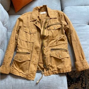 Botton jacket